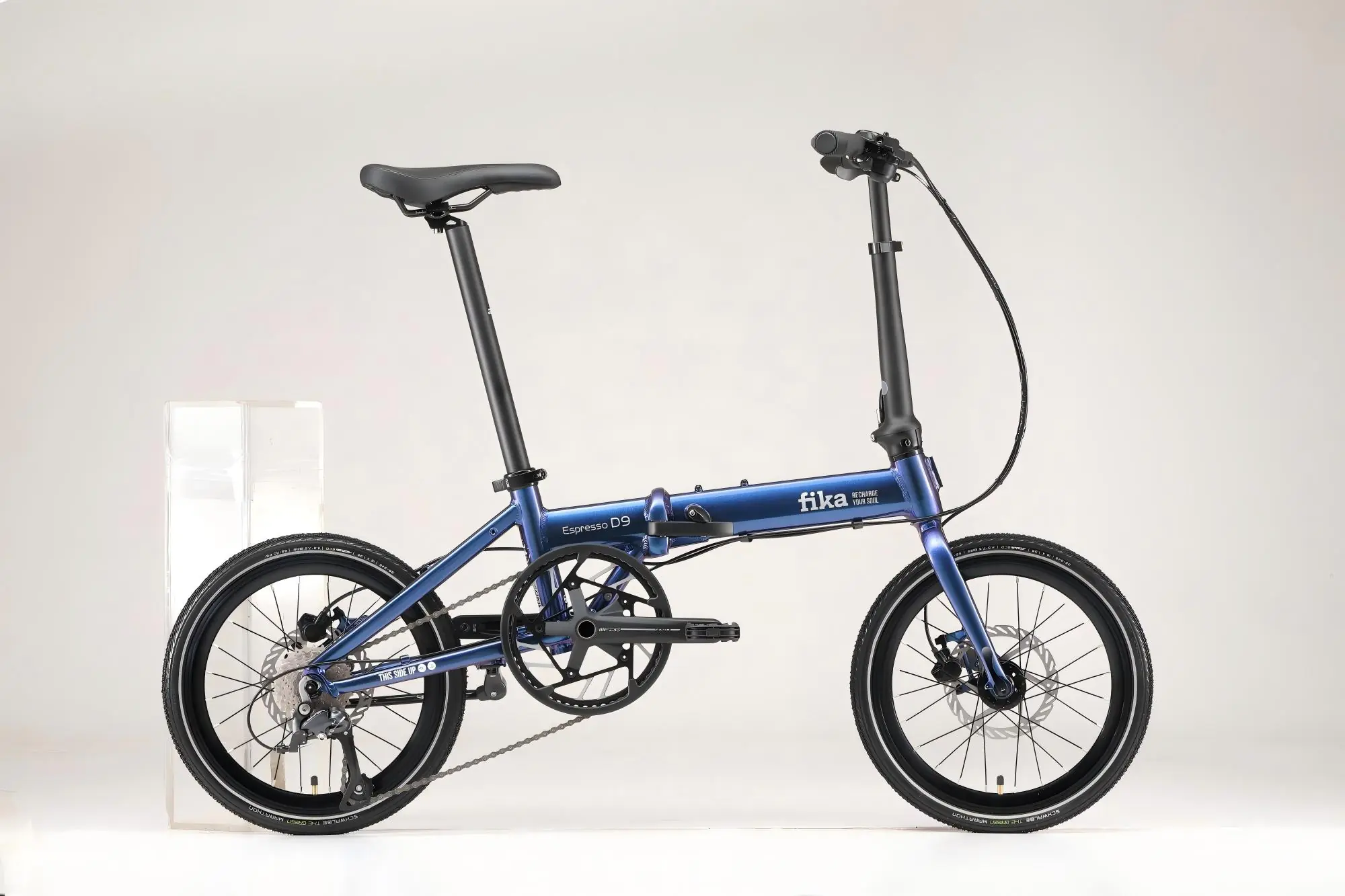 D9 blue